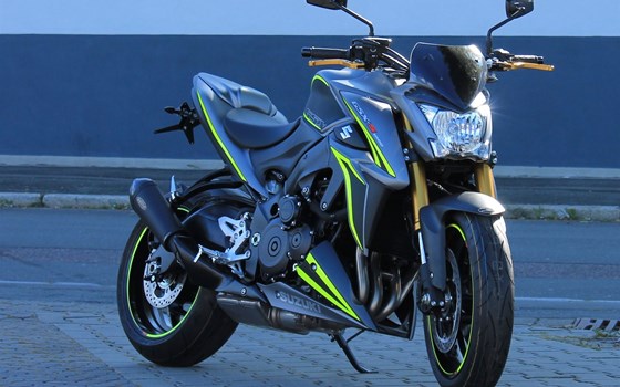 Umgebautes Motorrad Suzuki GSX-S1000 von Stärker-Profil GmbH - Bild 1 Umgebautes Motorrad Suzuki GSX-S1000 von Stärker-Profil GmbH - Bild 1
