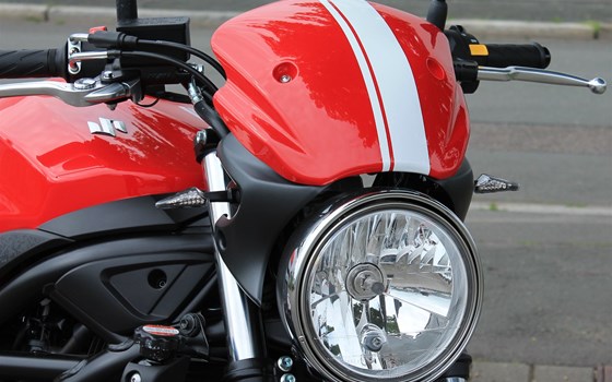 Umgebautes Motorrad Suzuki SV650 von Stärker-Profil GmbH - Bild 2 Umgebautes Motorrad Suzuki SV650 von Stärker-Profil GmbH - Bild 2