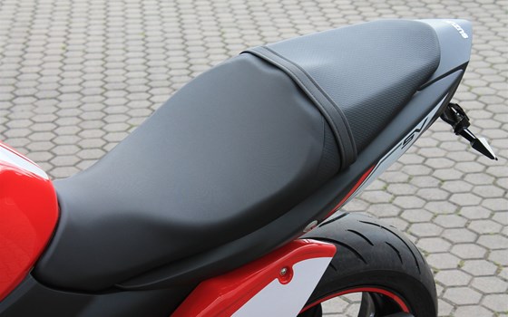 Umgebautes Motorrad Suzuki SV650 von Stärker-Profil GmbH - Bild 12 Umgebautes Motorrad Suzuki SV650 von Stärker-Profil GmbH - Bild 12
