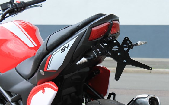 Umgebautes Motorrad Suzuki SV650 von Stärker-Profil GmbH - Bild 4 Umgebautes Motorrad Suzuki SV650 von Stärker-Profil GmbH - Bild 4