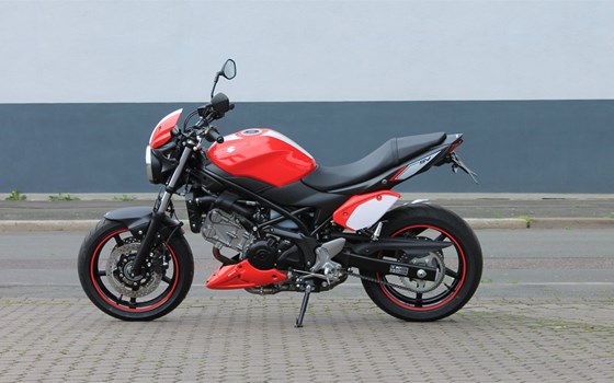 Umgebautes Motorrad Suzuki SV650 von Stärker-Profil GmbH - Bild 5 Umgebautes Motorrad Suzuki SV650 von Stärker-Profil GmbH - Bild 5