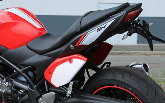 Umgebautes Motorrad Suzuki SV650 von Stärker-Profil GmbH - Bild 6 Umgebautes Motorrad Suzuki SV650 von Stärker-Profil GmbH - Bild 6