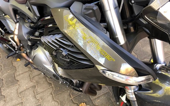 Umgebautes Motorrad Benelli TNT 1130 Century Racer von A.T.T.-Tiedemann-Motorräder e.Kfm - Bild 3 Umgebautes Motorrad Benelli TNT 1130 Century Racer von A.T.T.-Tiedemann-Motorräder e.Kfm - Bild 3