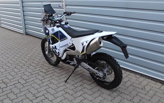 Umgebautes Motorrad Husqvarna 701 Enduro von Bräuer Motorradsport KG - Bild 10 Umgebautes Motorrad Husqvarna 701 Enduro von Bräuer Motorradsport KG - Bild 10