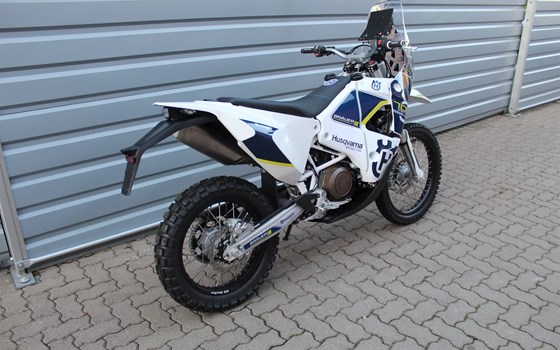 Umgebautes Motorrad Husqvarna 701 Enduro von Bräuer Motorradsport KG - Bild 4 Umgebautes Motorrad Husqvarna 701 Enduro von Bräuer Motorradsport KG - Bild 4