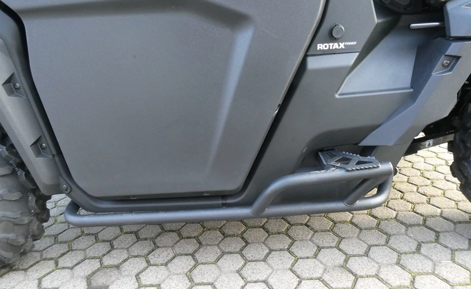 Umbgebautes Motorrad Can-Am Traxter Pro Bild 12: Umbgebautes Motorrad Can-Am Traxter Pro