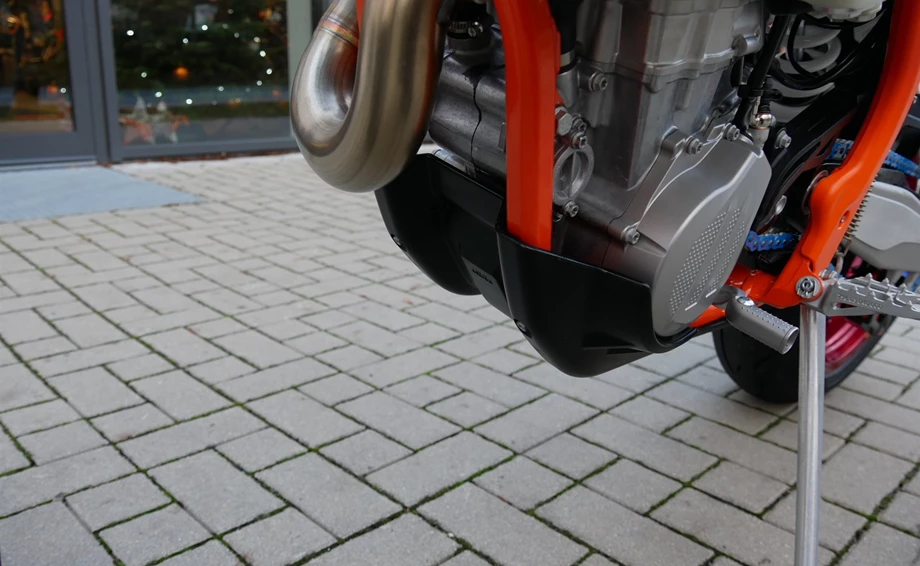 Umbgebautes Motorrad KTM 500 EXC-F SIX DAYS Bild 16: Umbgebautes Motorrad KTM 500 EXC-F SIX DAYS