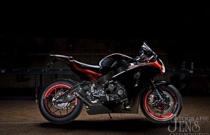Honda CBR1000RR Fireblade Custom Bike Honda CBR1000RR Fireblade Custom Bike