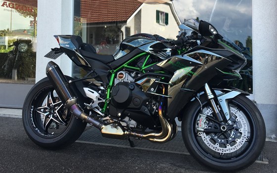 Umgebautes Motorrad Kawasaki Ninja H2 von Direct Performance - Bild 1 Umgebautes Motorrad Kawasaki Ninja H2 von Direct Performance - Bild 1