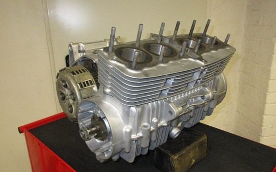 Umgebautes Motorrad Benelli 500 Quattro, 500, 504 von Motorrad Scheunpflug e.K. - Bild 12 Umgebautes Motorrad Benelli 500 Quattro, 500, 504 von Motorrad Scheunpflug e.K. - Bild 12