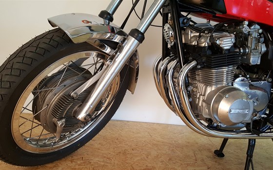 Umgebautes Motorrad Benelli 500 Quattro, 500, 504 von Motorrad Scheunpflug e.K. - Bild 6 Umgebautes Motorrad Benelli 500 Quattro, 500, 504 von Motorrad Scheunpflug e.K. - Bild 6