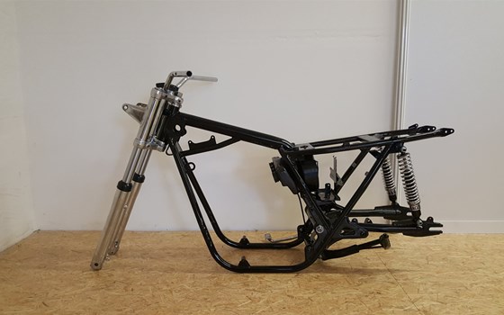 Umgebautes Motorrad Benelli 500 Quattro, 500, 504 von Motorrad Scheunpflug e.K. - Bild 10 Umgebautes Motorrad Benelli 500 Quattro, 500, 504 von Motorrad Scheunpflug e.K. - Bild 10