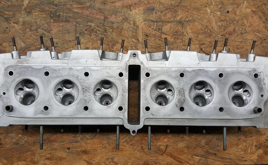 Umbgebautes Motorrad Benelli 750 Sei Bild 11: Umbgebautes Motorrad Benelli 750 Sei