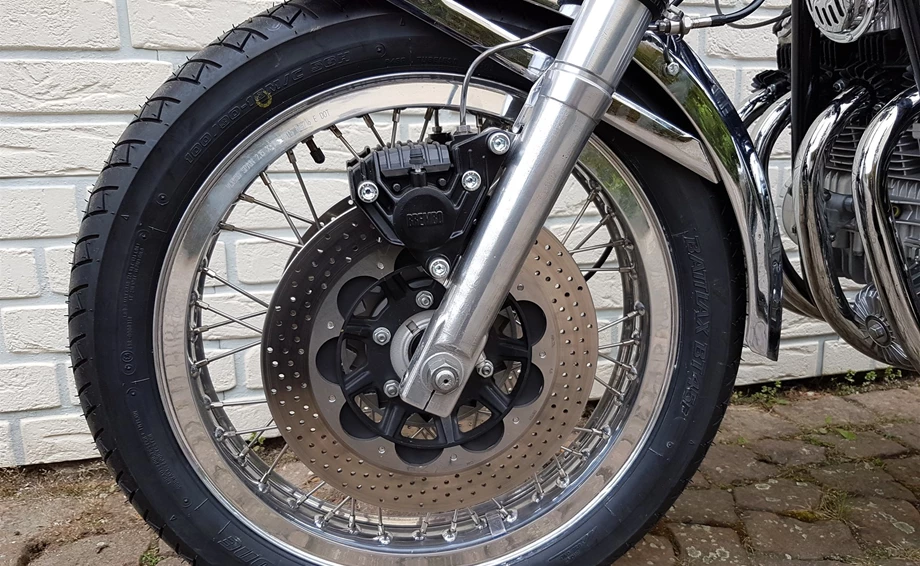 Umbgebautes Motorrad Benelli 750 Sei Bild 7: Umbgebautes Motorrad Benelli 750 Sei