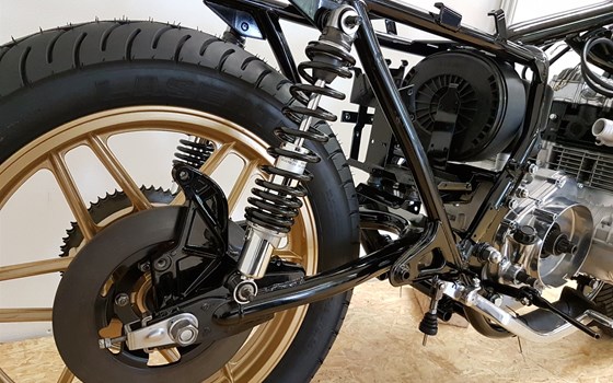 Umgebautes Motorrad Benelli 900 sei von Motorrad Scheunpflug e.K. - Bild 6 Umgebautes Motorrad Benelli 900 sei von Motorrad Scheunpflug e.K. - Bild 6