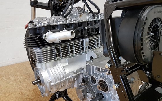Umgebautes Motorrad Benelli 900 sei von Motorrad Scheunpflug e.K. - Bild 14 Umgebautes Motorrad Benelli 900 sei von Motorrad Scheunpflug e.K. - Bild 14