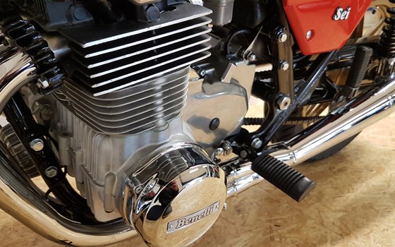 Umgebautes Motorrad Benelli 900 sei von Motorrad Scheunpflug e.K. - Bild 3 Umgebautes Motorrad Benelli 900 sei von Motorrad Scheunpflug e.K. - Bild 3