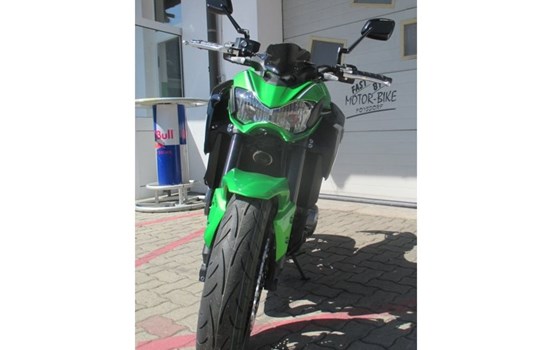 Umgebautes Motorrad Kawasaki Z900 von Motor-Bike - Bild 6 Umgebautes Motorrad Kawasaki Z900 von Motor-Bike - Bild 6