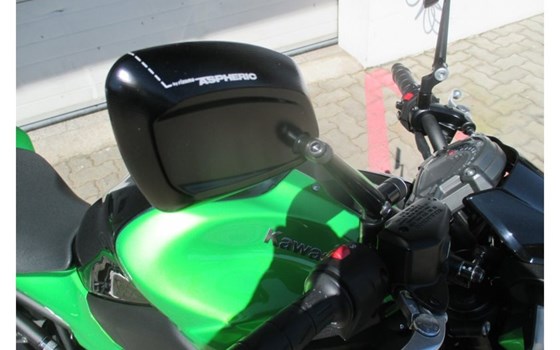 Umgebautes Motorrad Kawasaki Z900 von Motor-Bike - Bild 11 Umgebautes Motorrad Kawasaki Z900 von Motor-Bike - Bild 11