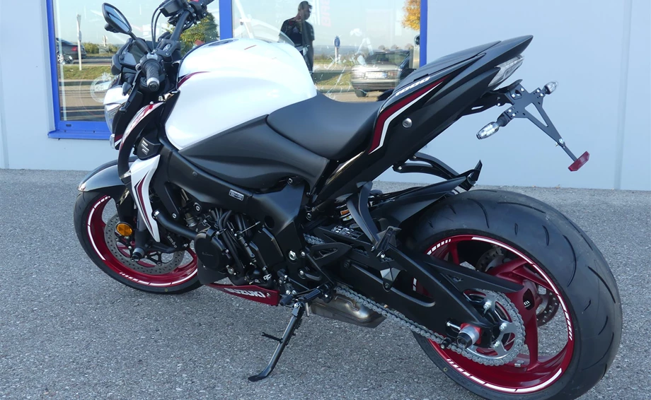 Umbgebautes Motorrad Suzuki GSX-S1000 Bild 6: Umbgebautes Motorrad Suzuki GSX-S1000