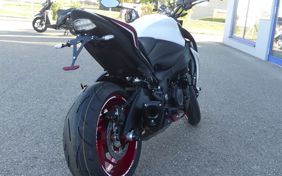 Umgebautes Motorrad Suzuki GSX-S1000 von Biker Stable GmbH & Co. KG - Bild 8 Umgebautes Motorrad Suzuki GSX-S1000 von Biker Stable GmbH & Co. KG - Bild 8