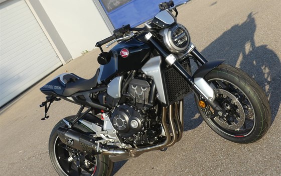 Umgebautes Motorrad Honda CB 1000 R von Biker Stable GmbH & Co. KG - Bild 25 Umgebautes Motorrad Honda CB 1000 R von Biker Stable GmbH & Co. KG - Bild 25