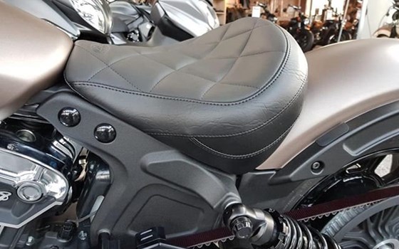 Umgebautes Motorrad Indian Scout Bobber 1131 von Natuschke & Lange - Bild 7 Umgebautes Motorrad Indian Scout Bobber 1131 von Natuschke & Lange - Bild 7