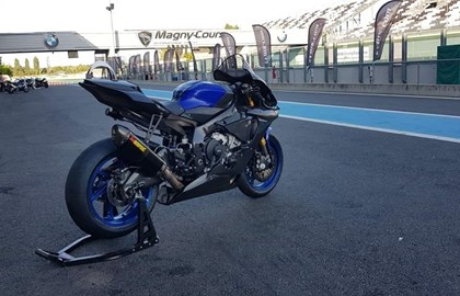 Yamaha R1 Custom Bike Yamaha R1 Custom Bike