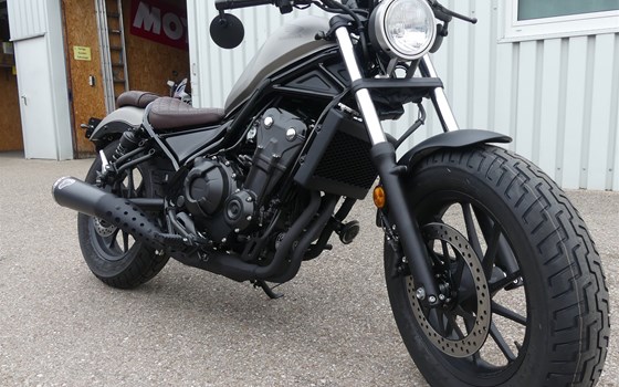 Umgebautes Motorrad Honda CMX500 Rebel von Biker Stable GmbH & Co. KG - Bild 2 Umgebautes Motorrad Honda CMX500 Rebel von Biker Stable GmbH & Co. KG - Bild 2