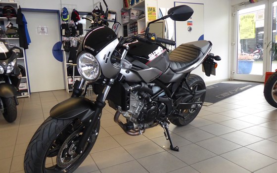 Umgebautes Motorrad Suzuki SV650X von Reimo-Reinhard Motorrad GmbH - Bild 4 Umgebautes Motorrad Suzuki SV650X von Reimo-Reinhard Motorrad GmbH - Bild 4