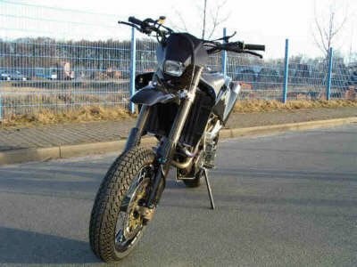 Umgebautes Motorrad Husqvarna SM 570 R von Motorrad Technik Martynow - Bild 3 Umgebautes Motorrad Husqvarna SM 570 R von Motorrad Technik Martynow - Bild 3