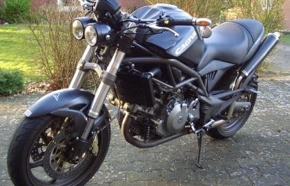 Cagiva Raptor 650 Custom Bike Cagiva Raptor 650 Custom Bike