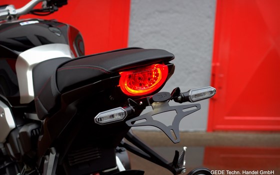 Umgebautes Motorrad Honda CB 1000 R von GEDE Techn. Handel GmbH - Bild 3 Umgebautes Motorrad Honda CB 1000 R von GEDE Techn. Handel GmbH - Bild 3