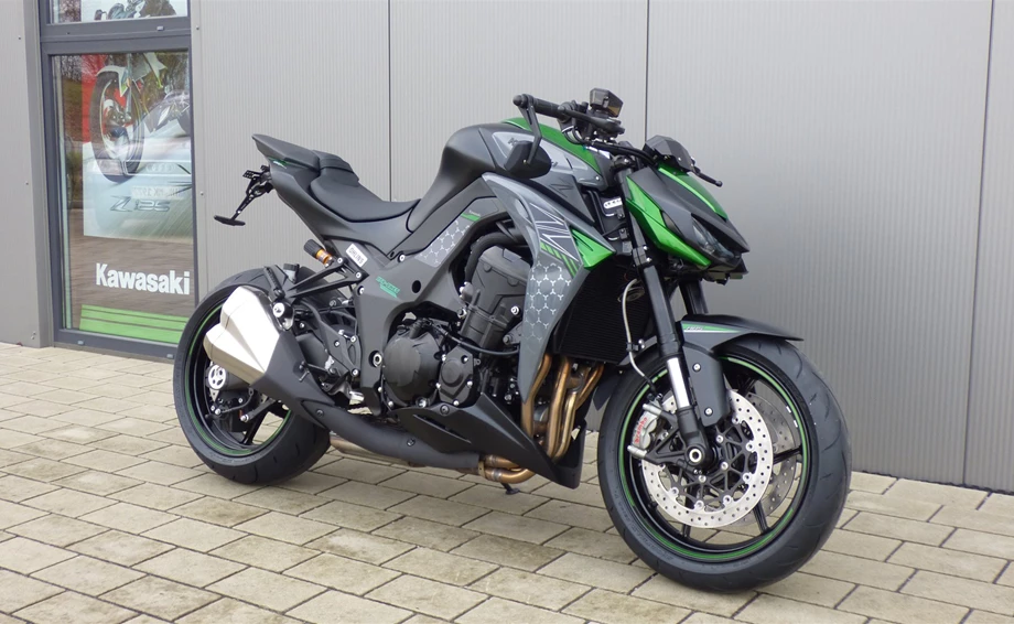 Umbgebautes Motorrad Kawasaki Z1000 R Bild 1: Umbgebautes Motorrad Kawasaki Z1000 R