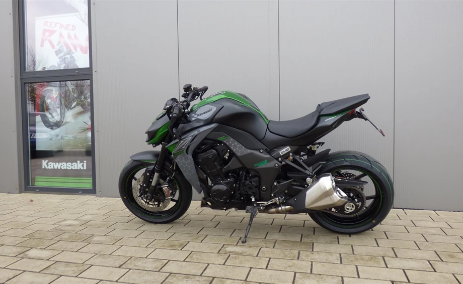 Umbgebautes Motorrad Kawasaki Z1000 R Bild 8: Umbgebautes Motorrad Kawasaki Z1000 R