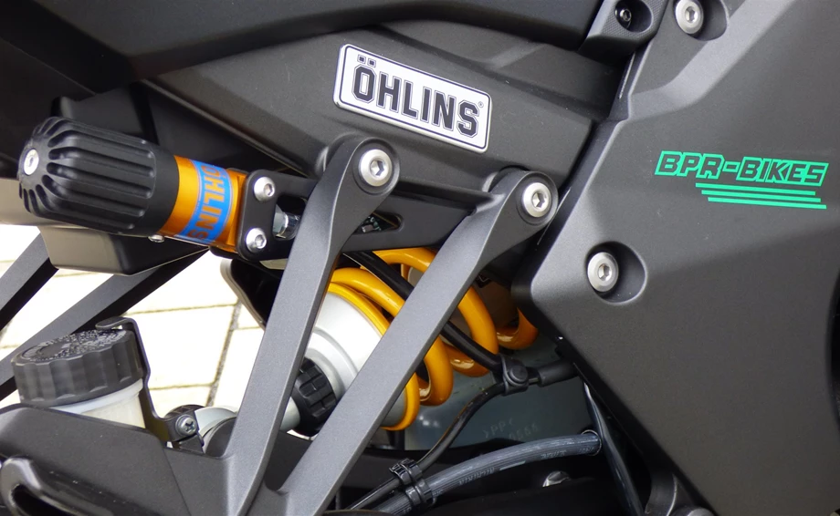Umbgebautes Motorrad Kawasaki Z1000 R Bild 9: Umbgebautes Motorrad Kawasaki Z1000 R