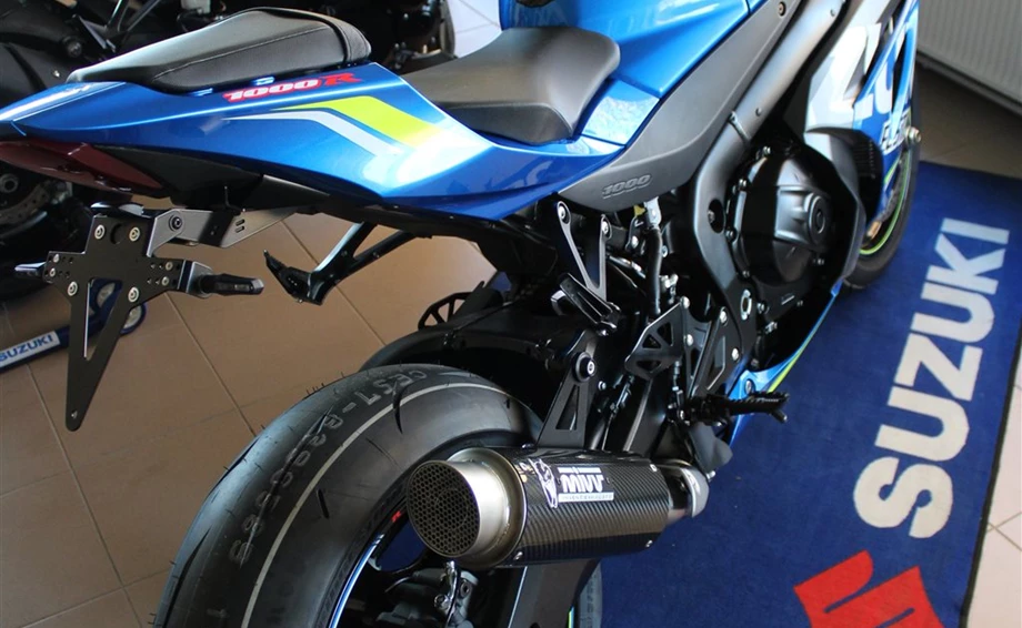 Umbgebautes Motorrad Suzuki GSX-R 1000 R Bild 3: Umbgebautes Motorrad Suzuki GSX-R 1000 R
