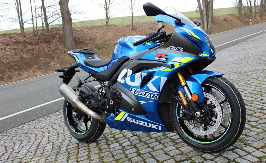 Umbgebautes Motorrad Suzuki GSX-R 1000 R Bild 1: Umbgebautes Motorrad Suzuki GSX-R 1000 R