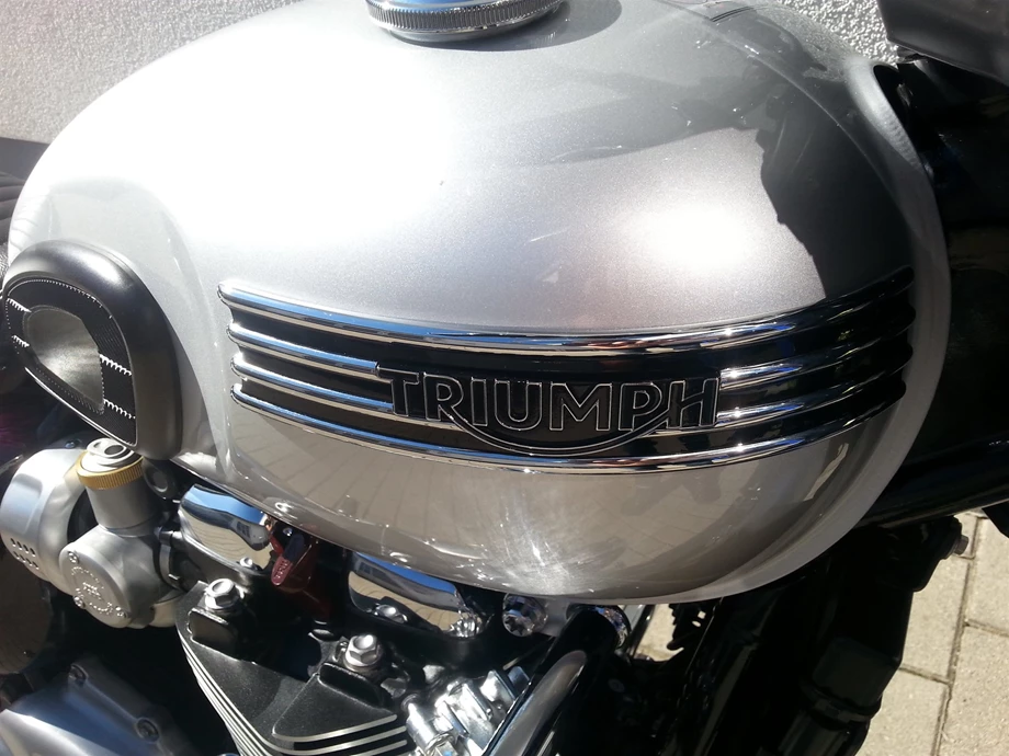 Umbgebautes Motorrad Triumph Bonneville T120 Bild 8: Umbgebautes Motorrad Triumph Bonneville T120