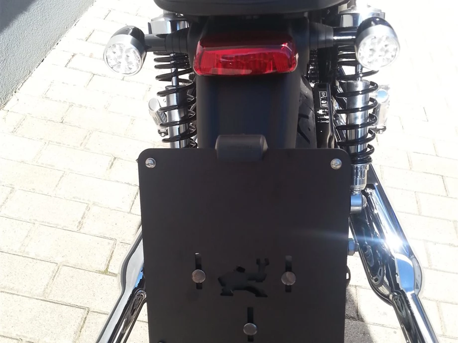 Umbgebautes Motorrad Triumph Bonneville T120 Bild 10: Umbgebautes Motorrad Triumph Bonneville T120