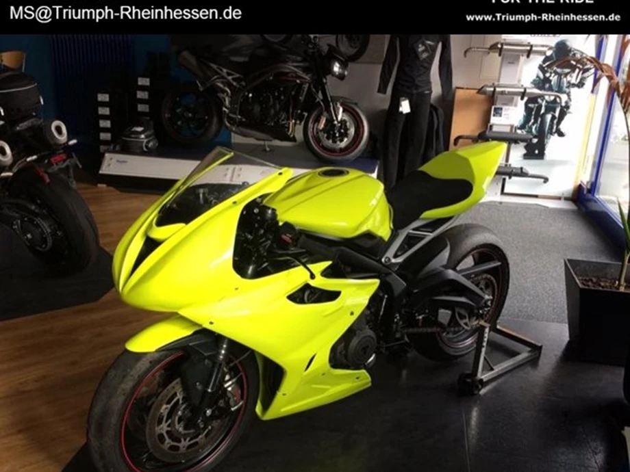 Umbgebautes Motorrad Triumph Street Triple 765 RS Bild 1: Umbgebautes Motorrad Triumph Street Triple 765 RS