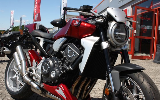 Umgebautes Motorrad Honda CB 1000 R von M. Perschall GmbH - Bild 14 Umgebautes Motorrad Honda CB 1000 R von M. Perschall GmbH - Bild 14