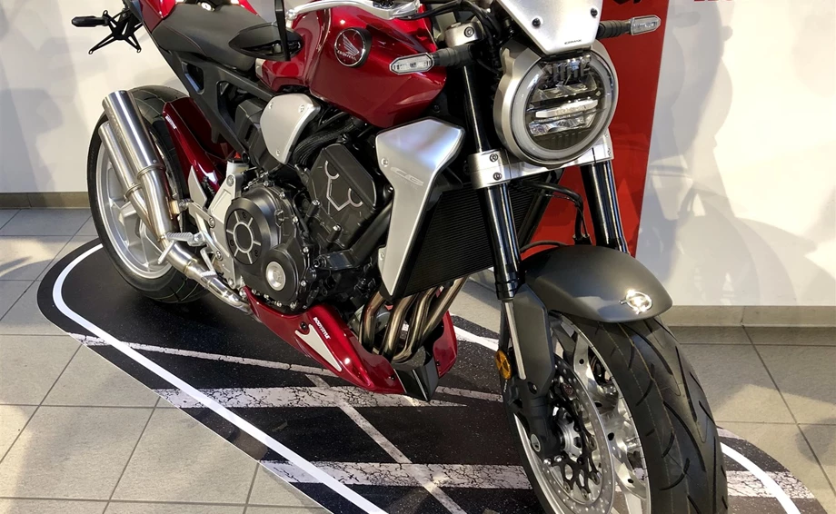 Rebuilt motorbike Honda CB 1000 R Bild 18: Rebuilt motorbike Honda CB 1000 R