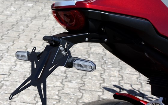 Umgebautes Motorrad Honda CB 1000 R von M. Perschall GmbH - Bild 5 Umgebautes Motorrad Honda CB 1000 R von M. Perschall GmbH - Bild 5