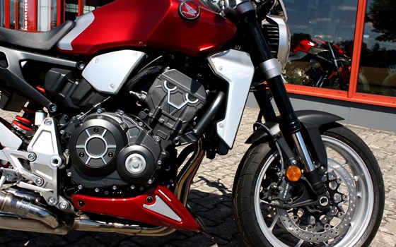 Umgebautes Motorrad Honda CB 1000 R von M. Perschall GmbH - Bild 7 Umgebautes Motorrad Honda CB 1000 R von M. Perschall GmbH - Bild 7