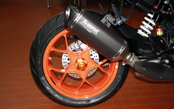 Umgebautes Motorrad KTM 1290 Super Duke R von Zweirad Waibel GmbH & Co. KG - Bild 2