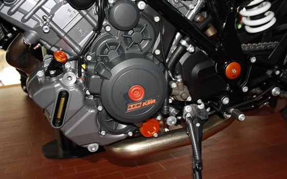 Umgebautes Motorrad KTM 1290 Super Duke R von Zweirad Waibel GmbH & Co. KG - Bild 4