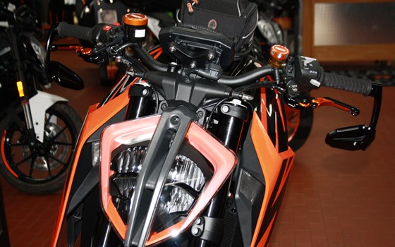 Umgebautes Motorrad KTM 1290 Super Duke R von Zweirad Waibel GmbH & Co. KG - Bild 7