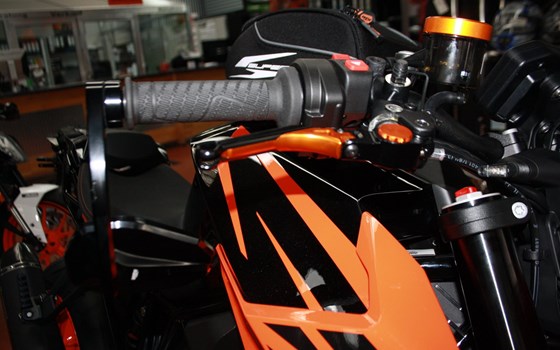 Umgebautes Motorrad KTM 1290 Super Duke R von Zweirad Waibel GmbH & Co. KG - Bild 9