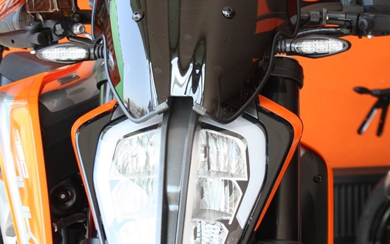 Umgebautes Motorrad KTM 790 Duke von Zweirad Waibel GmbH & Co. KG - Bild 14 Umgebautes Motorrad KTM 790 Duke von Zweirad Waibel GmbH & Co. KG - Bild 14